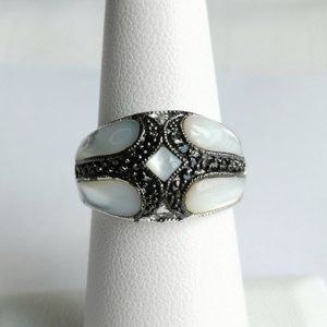 New mother of pearl black spinel 14k white gold overlay ring size 7